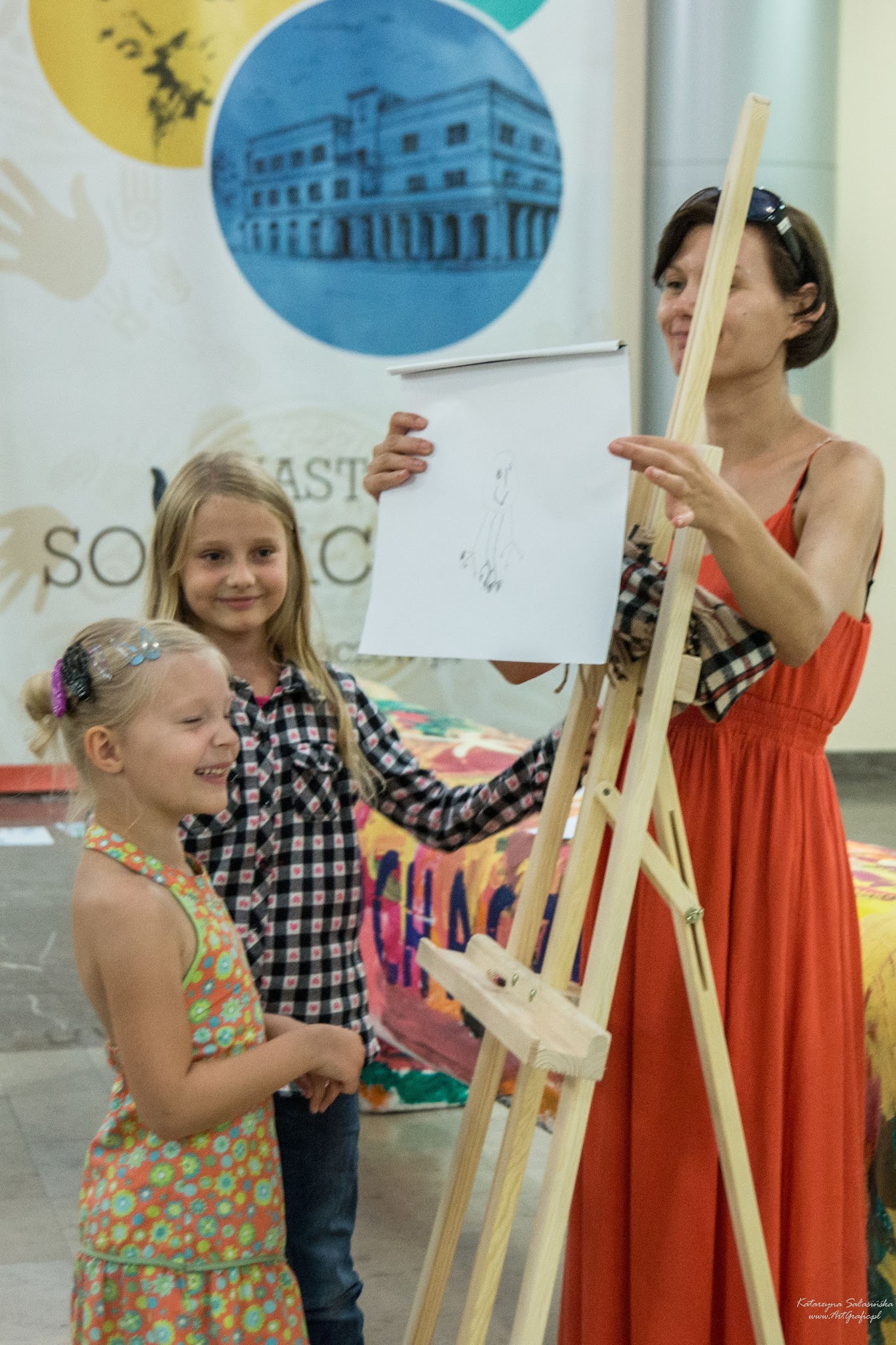 Wernisaż Wystawy Zmaluj Sobie Sochaczew Kramnice Miejskie 04-07-2014 - DSC00763.jpg