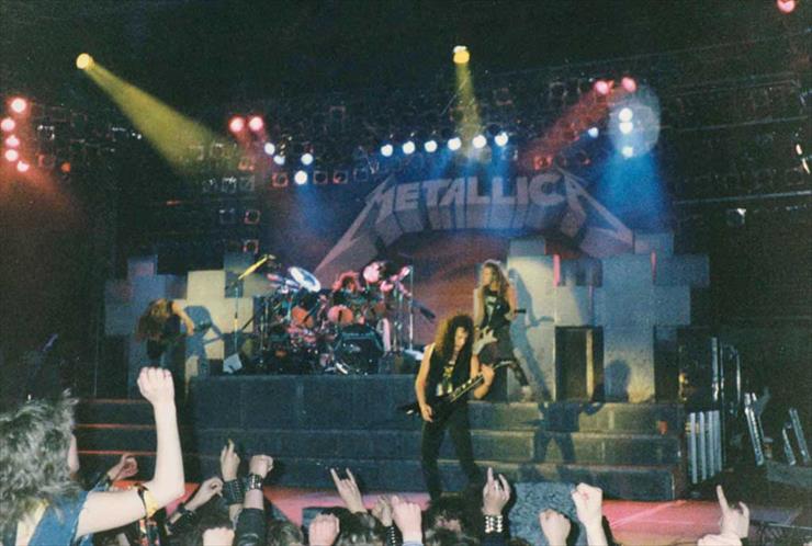 Metallica - Sad But True - Metallica - Sad But True BG.jpg