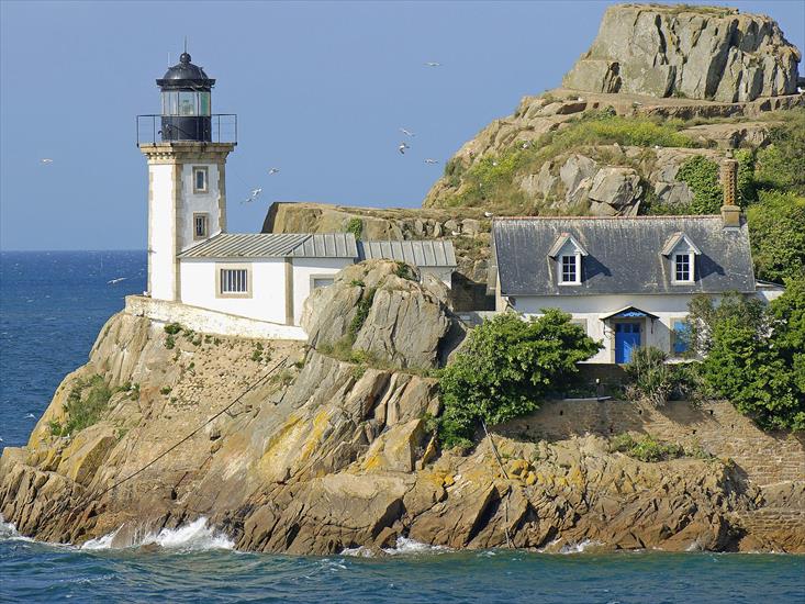 Latarnie morskie - Finistre, Brittany, France.jpg