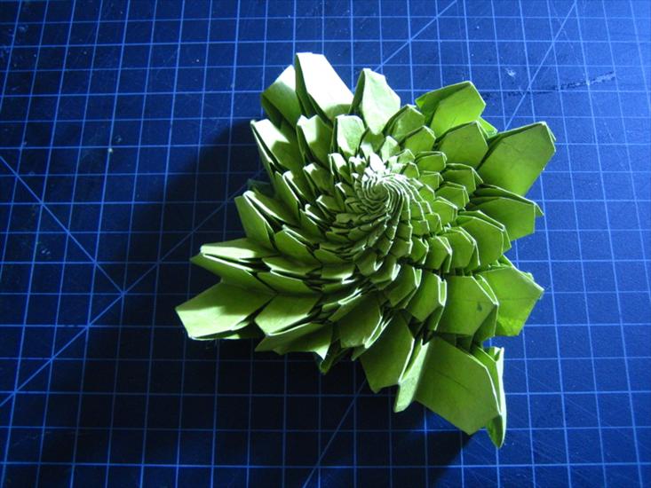 Origami modułowe - Romanesco_base_by_chosetec.jpg