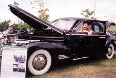  Stare auta - Cadillac_1940_400.jpg