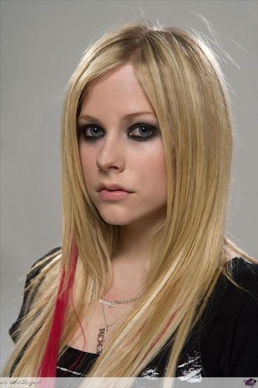 Avril Lavigne - 12.jpg