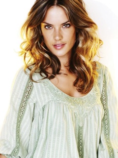 240x320 - Alessandra Ambrosio Cal7.jpg