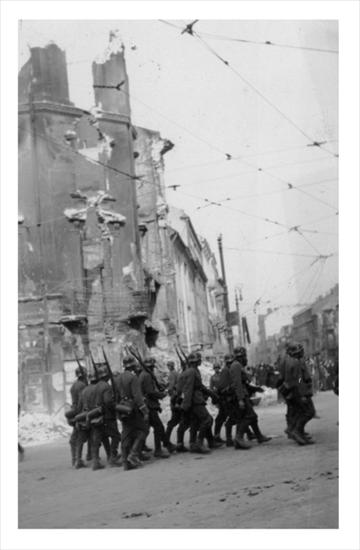 Okupowana Warszawa - 1939-1944 Warszawa w latach okupacji 00025.jpg