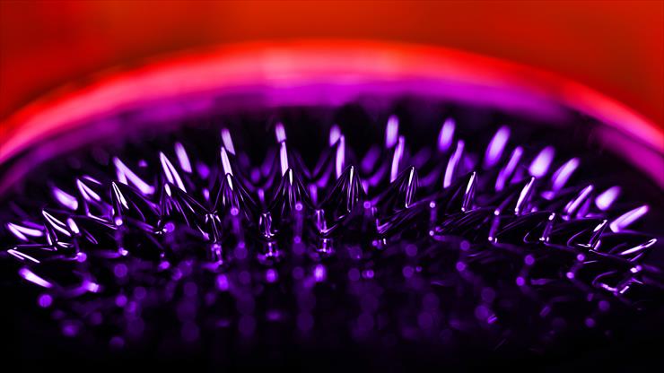 1 Tapety5 - 02181_ferrofluid_1920x1080.jpg